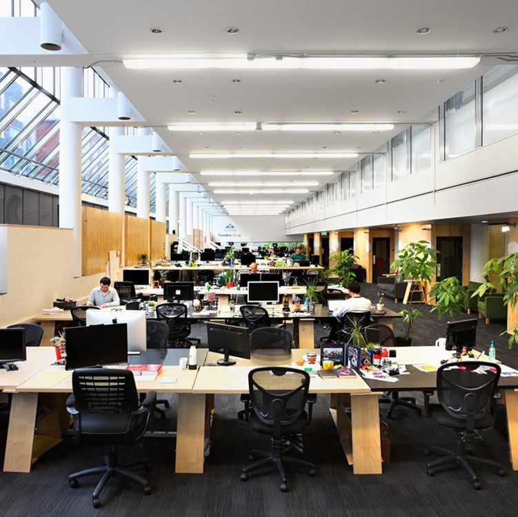 辦公室設(shè)計(jì)知識(shí)點(diǎn)---采用開(kāi)放式的好處(圖4) 辦公室設(shè)計(jì)知識(shí)點(diǎn)---采用開(kāi)放式的好處(圖4)