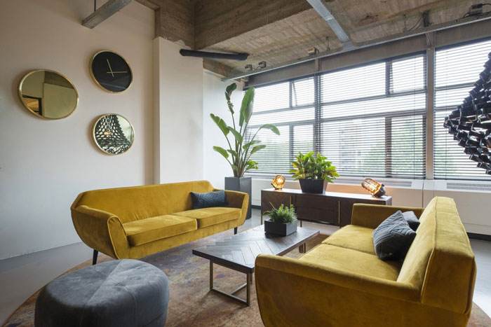 辦公室接待區(qū)裝修小技巧，打造人性化辦公空間(圖1)