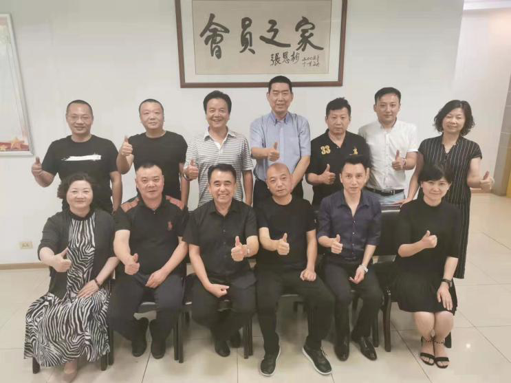 我省首個(gè)專(zhuān)家?guī)煺匠闪?，今泰裝飾工程經(jīng)理受(圖1)