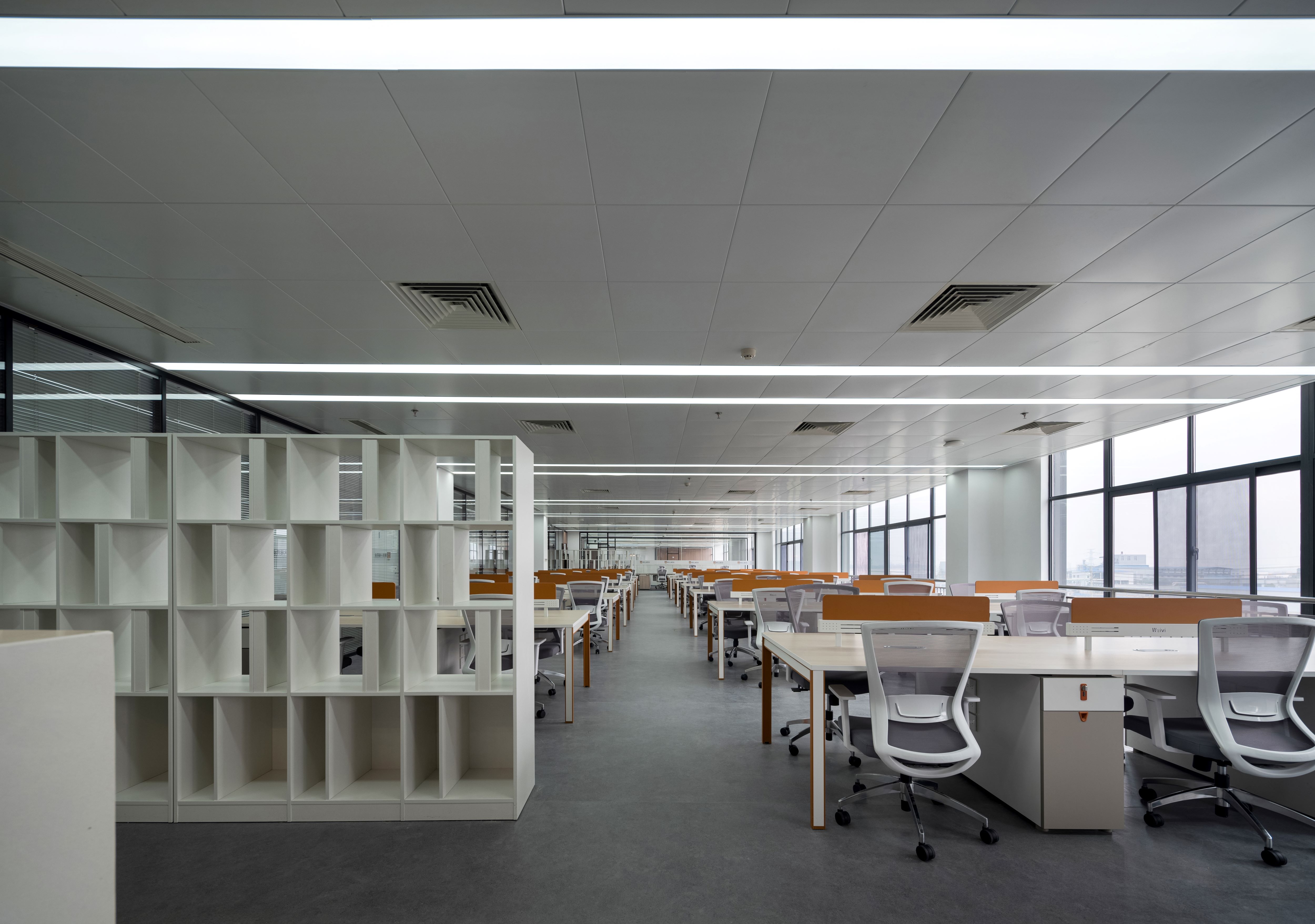 【完工案例】人福醫(yī)藥黃岡總部辦公室裝修完工！(圖3)