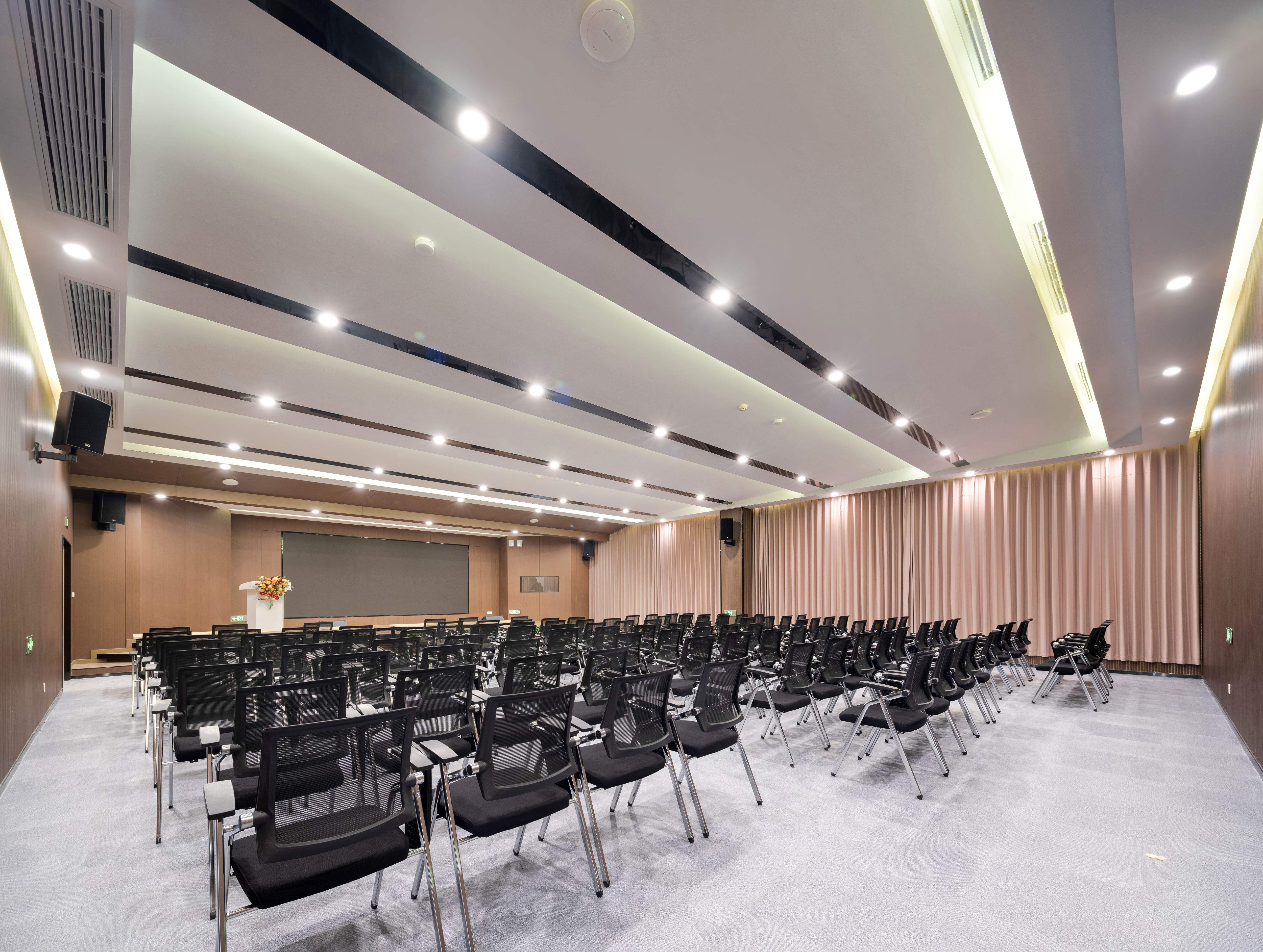 【完工案例】人福醫(yī)藥黃岡總部辦公室裝修完工！(圖8)