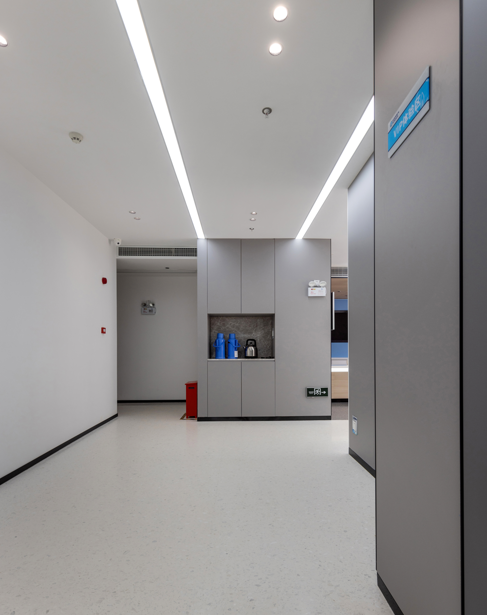 【完工項(xiàng)目】武漢市唯一一個(gè)將營業(yè)廳與管理站的服務(wù)概念與功能相互融合的“一體化”實(shí)體服務(wù)中心(圖6) 9.png